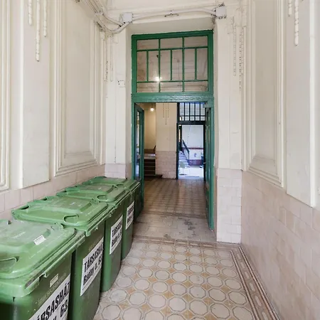 Artful 3Br Home By Danube River & Market Hall * Budapest