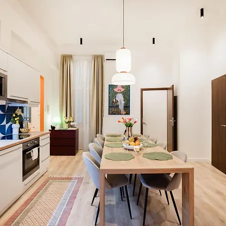 Lägenhet Artful 3Br Home By Danube River & Market Hall *