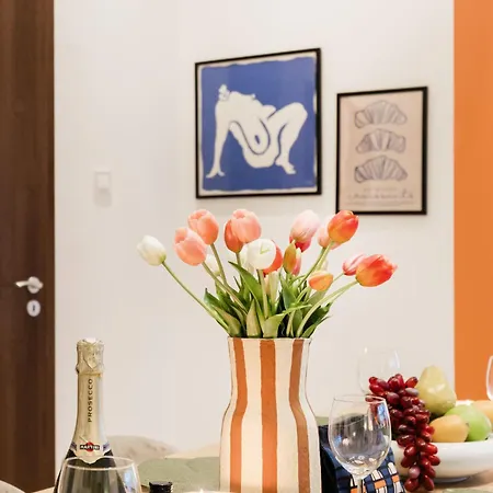 Artful 3Br Home By Danube River & Market Hall *