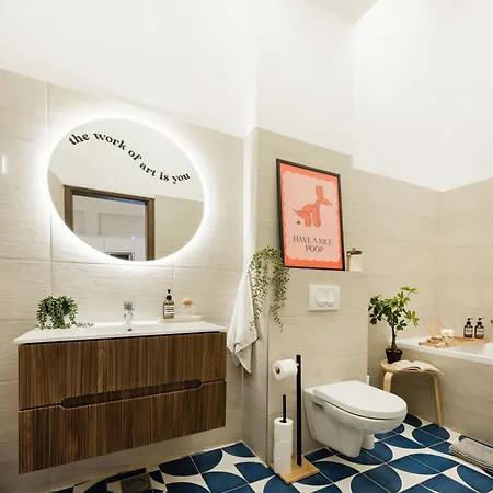 Artful 3br By Danube River & Market Hall Apartament