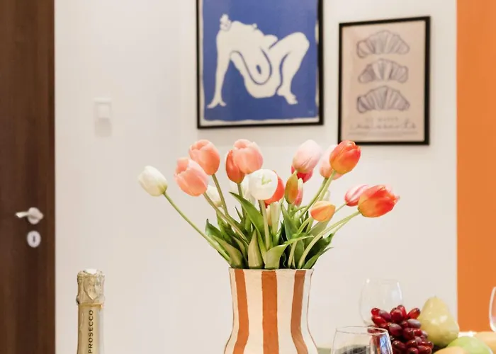Artful 3br By Danube River & Market Hall *