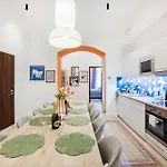 Apartment Artful 3br By Danube River & Market Hall *